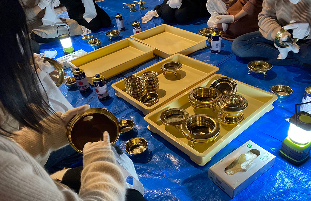 【旅する冬の高野山】―年の瀬の高野山にふれる―　金堂の仏具磨き&宝来作りと二大聖地を僧侶がご案内