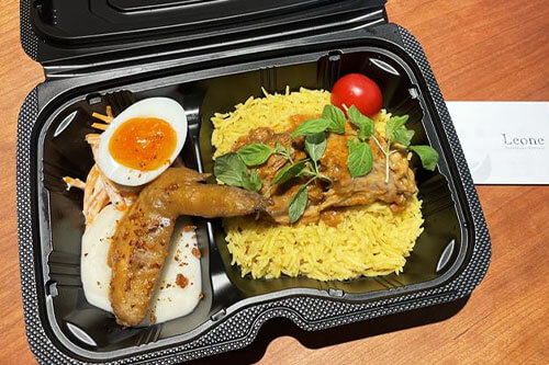 ソウキのンダルカレーのビリヤニ手羽先のバサラ添え