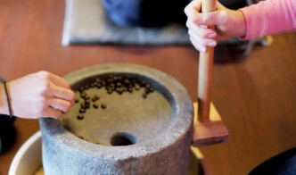 かみかつ茅葺き学校3